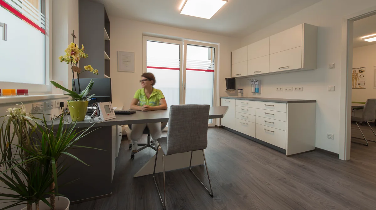 Dr. Hörl in der Ordination